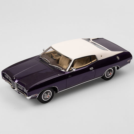 1:18 Ford P4 Landau - Wild Violet