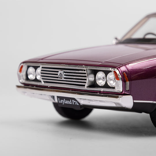 1:18 Leyland P76 Super - Peel Me A Grape